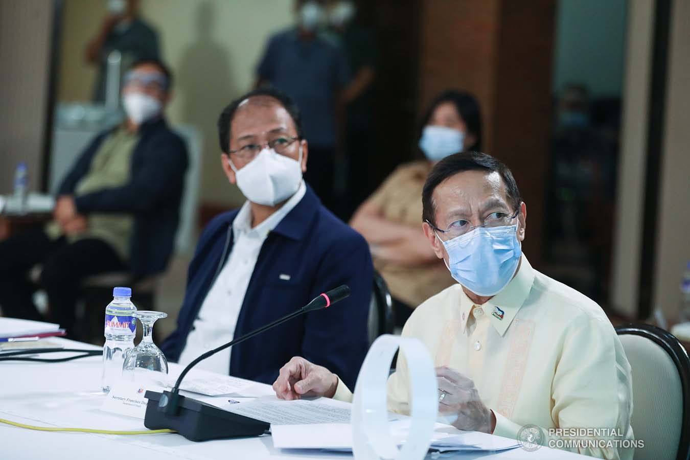 Presidential Adviser on the Peace Process Carlito Galvez Jr. and Health Secretary Francisco Duque III join the meeting with members of the Inter-Agency Task Force on the Emerging Infectious Diseases (IATF-EID) presided by President Rodrigo Roa Duterte at the Malago Clubhouse in Malacañang on May 28, 2020. ACE MORANDANTE/PRESIDENTIAL PHOTO