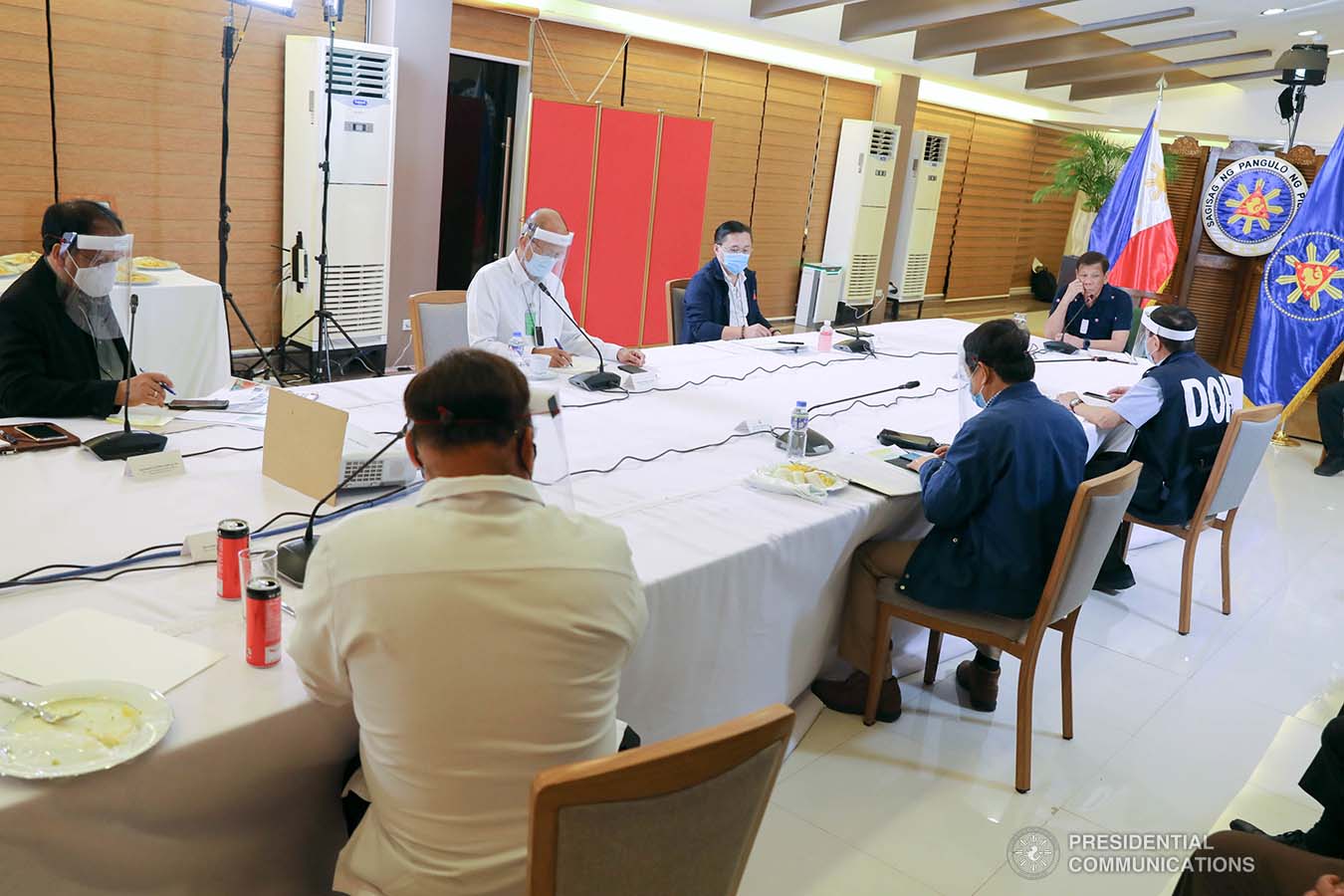 President Rodrigo Roa Duterte holds a meeting with members of the Inter-Agency Task Force on the Emerging Infectious Diseases (IATF-EID) at the Matina Enclaves in Davao City on June 4, 2020. ROBINSON NIÑAL JR./PRESIDENTIAL PHOTO