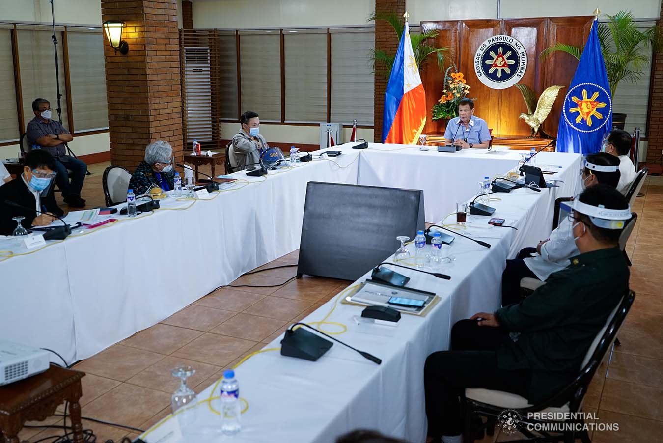 President Rodrigo Roa Duterte talks to the people after holding a meeting with the Inter-Agency Task Force on the Emerging Infectious Diseases (IATF-EID) core members at the Malago Clubhouse in Malacañang on July 15, 2020. KING RODRIGUEZ/PRESIDENTIAL PHOTO