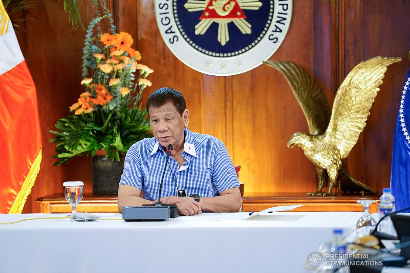 President Rodrigo Roa Duterte talks to the people after holding a meeting with the Inter-Agency Task Force on the Emerging Infectious Diseases (IATF-EID) core members at the Malago Clubhouse in Malacañang on July 15, 2020. KING RODRIGUEZ/PRESIDENTIAL PHOTO