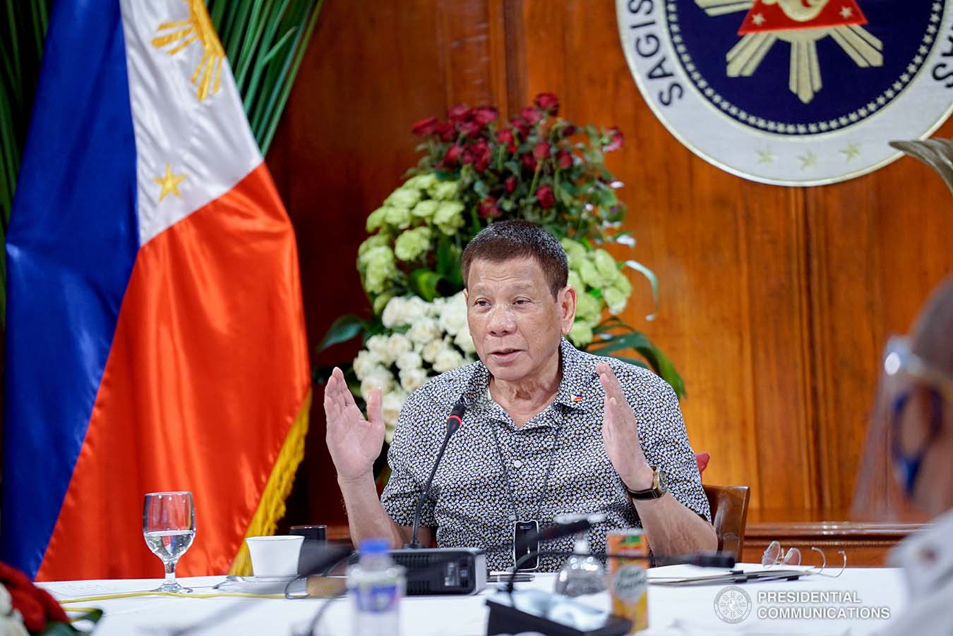 President Rodrigo Roa Duterte talks to the people after holding a meeting with the Inter-Agency Task Force on the Emerging Infectious Diseases (IATF-EID) core members at the Malago Clubhouse in Malacañang on August 31, 2020. KING RODRIGUEZ/PRESIDENTIAL PHOTO