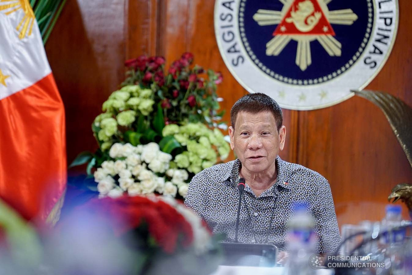 President Rodrigo Roa Duterte talks to the people after holding a meeting with the Inter-Agency Task Force on the Emerging Infectious Diseases (IATF-EID) core members at the Malago Clubhouse in Malacañang on August 31, 2020. KING RODRIGUEZ/PRESIDENTIAL PHOTO