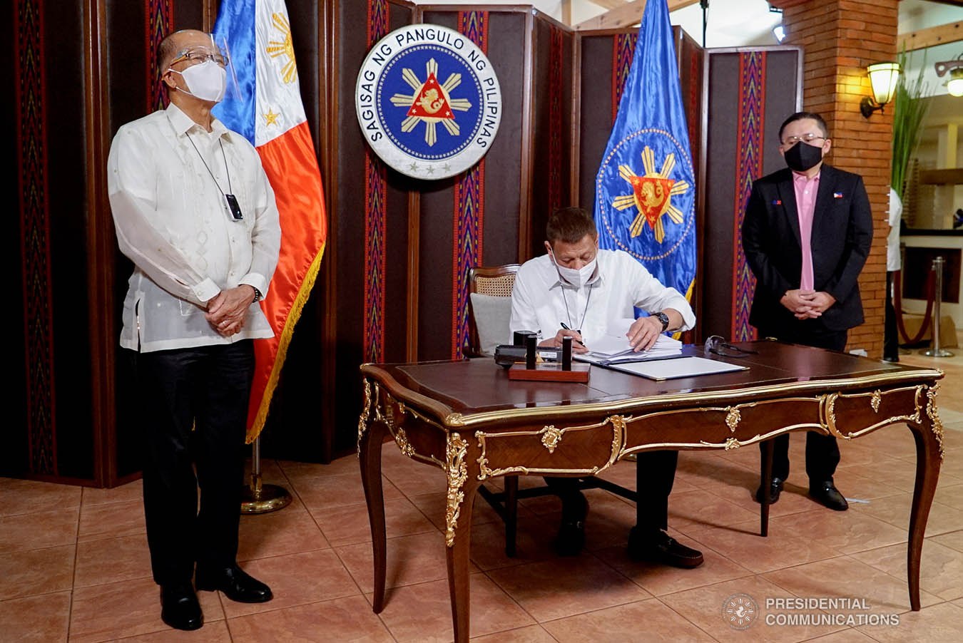 President Rodrigo Roa Duterte Signs Into Law The Bayanihan To Recover As One Act Bayanihan 2 5368