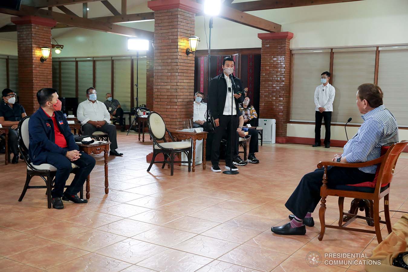 President Rodrigo Roa Duterte listens as Marinduque Representative Lord Allan Jay Velasco shares some remarks during a meeting with House Speaker Alan Peter Cayetano and several members of the House of Representatives at the Malacañang Golf (MALAGO) Clubhouse in Malacañang Park, Manila on September 29, 2020. The President called on Cayetano and Velasco, who were accompanied by their respective partymates and supporters  in the Lower House, to discuss matters affecting Congress lately. ROBINSON NIÑAL/PRESIDENTIAL PHOTO