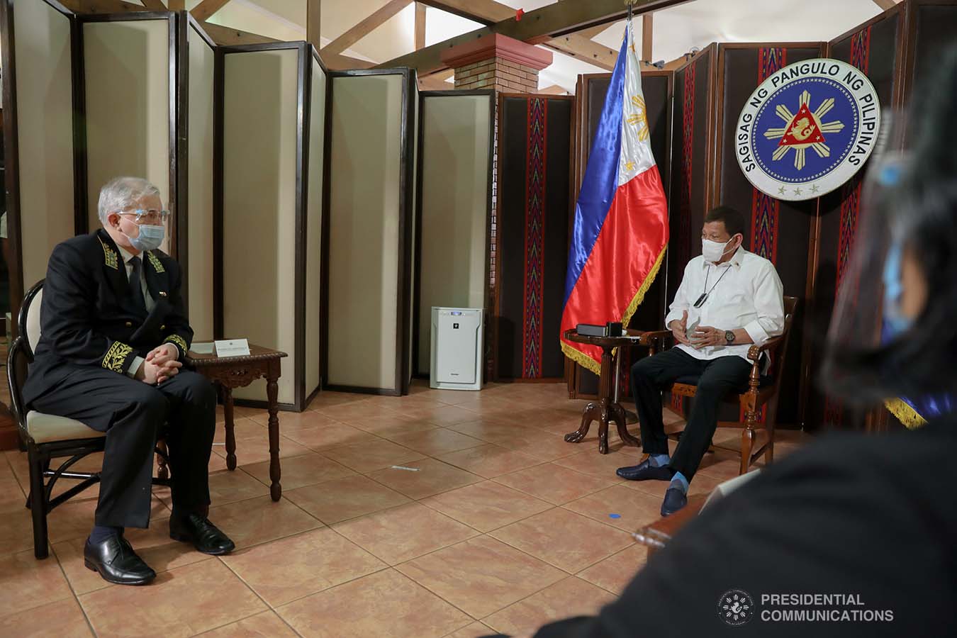 President Rodrigo Roa Duterte discusses matters with outgoing Ambassador of the Russian Federation to the Philippines Igor Khovaev who paid a farewell call on the President at the Malacañang Golf (Malago) Clubhouse in Malacañang Park, Manila on October 14, 2020. ROBINSON NIÑAL/ PRESIDENTIAL PHOTO