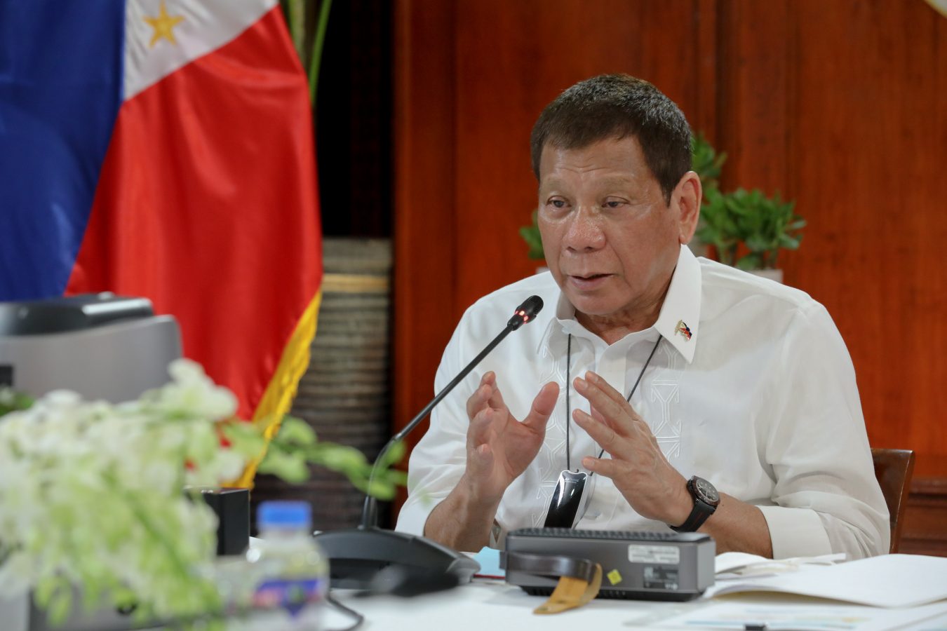 President Rodrigo Roa Duterte talks to the people after holding a meeting with the Inter-Agency Task Force on the Emerging Infectious Diseases (IATF-EID) core members at the Malacañang Golf (Malago) Clubhouse in Malacañang Park, Manila on October 14, 2020. ROBINSON NIÑAL/ PRESIDENTIAL PHOTO