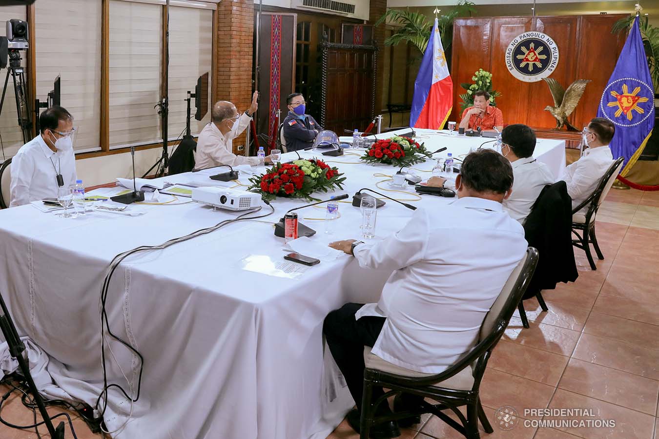 President Rodrigo Roa Duterte presides over a meeting with the Inter-Agency Task Force on the Emerging Infectious Diseases (IATF-EID) core members prior to his talk to the people at the Malacañang Golf (Malago) Clubhouse in Malacañang Park, Manila on October 19, 2020. ROBINSON NIÑAL/PRESIDENTIAL PHOTO