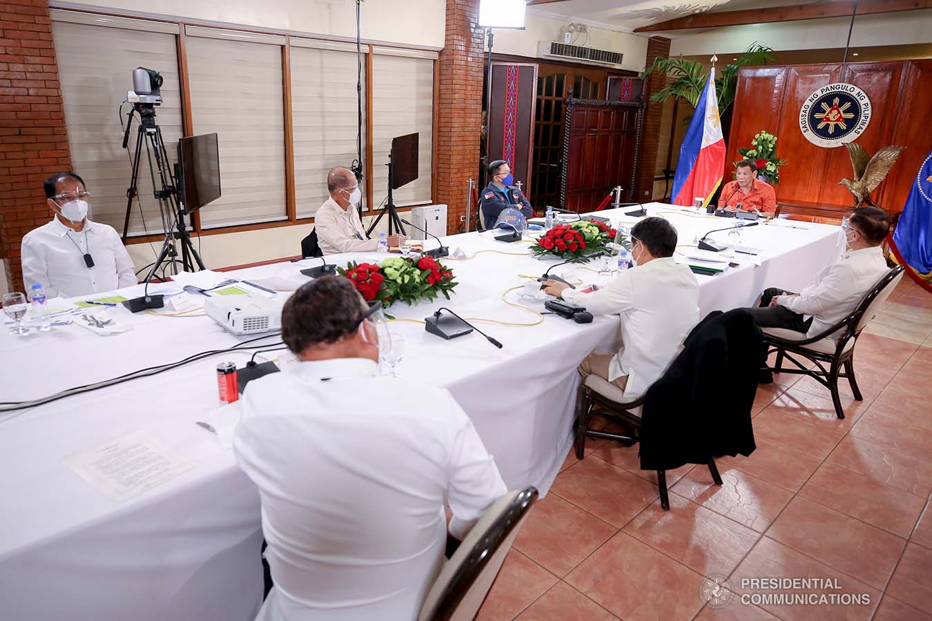 President Rodrigo Roa Duterte presides over a meeting with the Inter-Agency Task Force on the Emerging Infectious Diseases (IATF-EID) core members prior to his talk to the people at the Malacañang Golf (Malago) Clubhouse in Malacañang Park, Manila on October 19, 2020. RICHARD MADELO/PRESIDENTIAL PHOTO