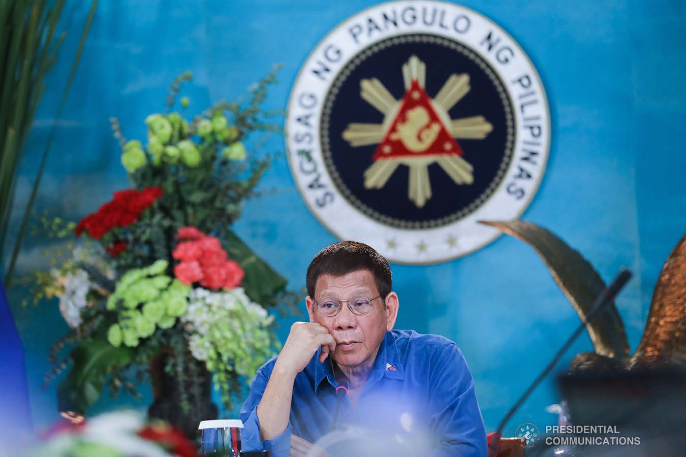 President Rodrigo Roa Duterte talks to the People after holding a meeting with members of his cabinet and Senator Christopher Lawrence Go at the Malacañang Golf (Malago) Clubhouse on November 10, 2020. ALFRED FRIAS/ PRESIDENTIAL PHOTO