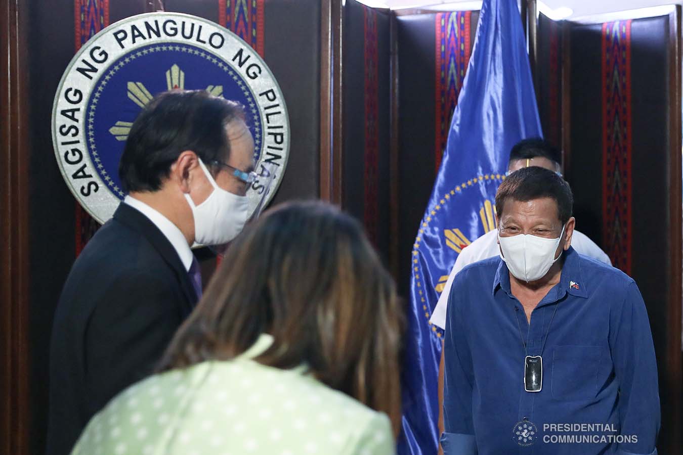 President Rodrigo Roa Duterte and outgoing  Ambassador of Japan to the Philippines Koji Haneda exchange pleasantries after the President conferred the Order of Sikatuna with the rank of Datu. The Japanese Ambassador paid a farewell call on the President at the Malacañang Golf (Malago) Clubhouse in Malacañang Park, Manila on November 10, 2020. KING RODRIGUEZ/ PRESIDENTIAL PHOTO