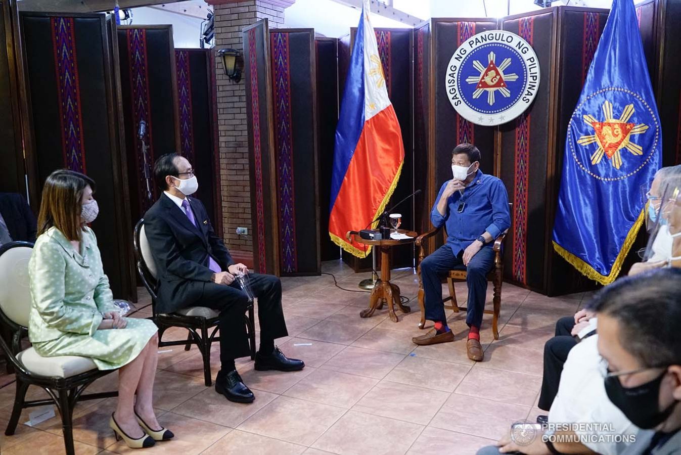 President Rodrigo Roa Duterte discusses matters with outgoing Ambassador of Japan to the Philippines Koji Haneda who paid a farewell call on the President at the Malacañang Golf (Malago) Clubhouse in Malacañang Park, Manila on November 10, 2020. KING RODRIGUEZ/ PRESIDENTIAL PHOTO