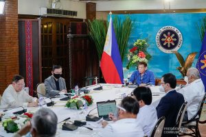 President Rodrigo Roa Duterte convenes members of his cabinet and Senator Christopher Lawrence Go to discuss various updates at the Malacañang Golf (Malago) Clubhouse on November 10, 2020. Joining the meeting are Executive Secretary Salvador Medialdea, Justice Secretary Menardo Guevarra, Finance Secretary Carlos Dominguez III, Labor and Employment Secretary Silvestre Bello III, Trade and Industry Secretary Ramon Lopez, Social Welfare Secretary Rolando Joselito Bautista, Transportation Secretary Arthur Tugade, and Spokesperson Herminio Harry Roque Jr. KING RODRIGUEZ/PRESIDENTIAL PHOTO