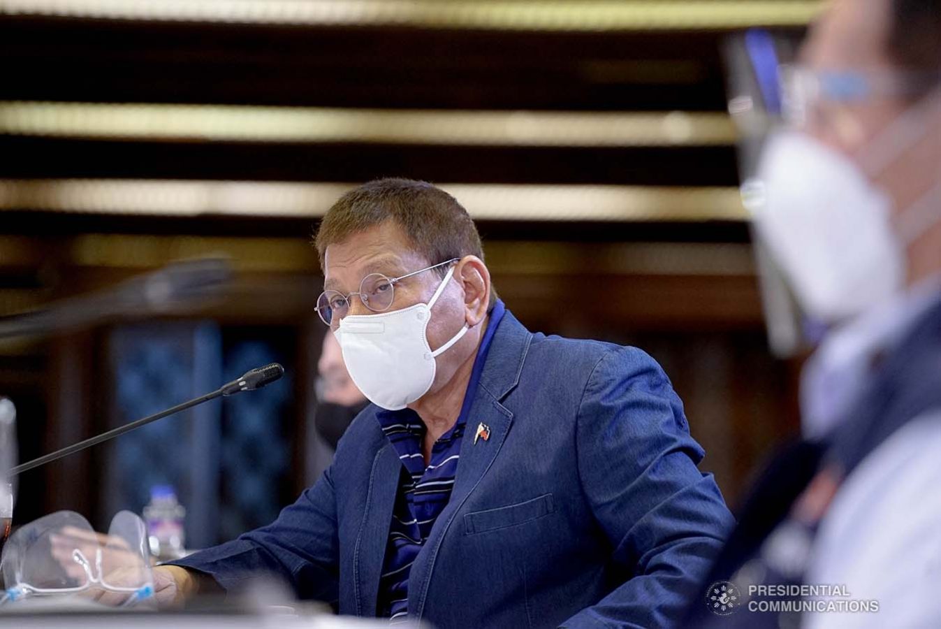 President Rodrigo Roa Duterte went back to Manila a day after Christmas to meet selected members of his Cabinet along with infectious disease experts. The emergency meeting, held in Malacañang Palace on December 26,2020, was convened to discuss the emerging fast-spreading new variant of Coronavirus (Covid-19) disease found in the United Kingdom. KING RODRIGUEZ/ PRESIDENTIAL PHOTO