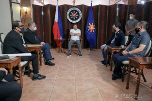 President Rodrigo Roa Duterte meets with Philippine National Police Chief Debold Menorias Sinas and Philippine Drug Enforcement Agency (PDEA) Director General Wilkins Villanueva as he orders both of them to discontinue their ongoing investigation after directing an order to the National Bureau of Investigation (NBI) to conduct a probe on the recent shootout in Commonwealth Avenue, Quezon City. The President aims to ensure impartiality on the said incident. With them during the meeting at the Malacañang Golf (Malago) Clubhouse in Malacañang Park, Manila on February 26, 2021 are Senator Christopher Lawrence Go, Justice Secretary Menardo Guevarra, Presidential Spokesperson Herminio Harry Roque Jr., and NBI Director Antonio Pagatpat. KARL NORMAN ALONZO/ PRESIDENTIAL PHOTO