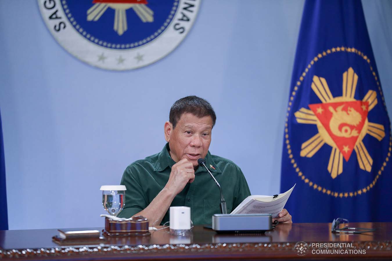 President Rodrigo Roa Duterte talks to the people after holding a meeting with the Inter-Agency Task Force on the Emerging Infectious Diseases (IATF-EID) core members at the Malacañang Golf (Malago) Clubhouse in Malacañang Park, Manila on March 1, 2021. KARL NORMAN ALONZO/ PRESIDENTIAL PHOTO