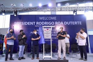 President Rodrigo Roa Duterte leads the unveiling of the marker of the Port Operations Building at the Port of Dumaguete in Dumaguete City, Negros Oriental on March 11, 2021. The President was assisted by Senator Christopher Lawrence Go, Transportation Secretary Arthur Tugade, Presidential Assistant for the Visayas Secretary Michael Lloyd Dino, and Philippine Ports Authority General Manager Jay Daniel Santiago. ACE MORANDANTE/ PRESIDENTIAL PHOTO