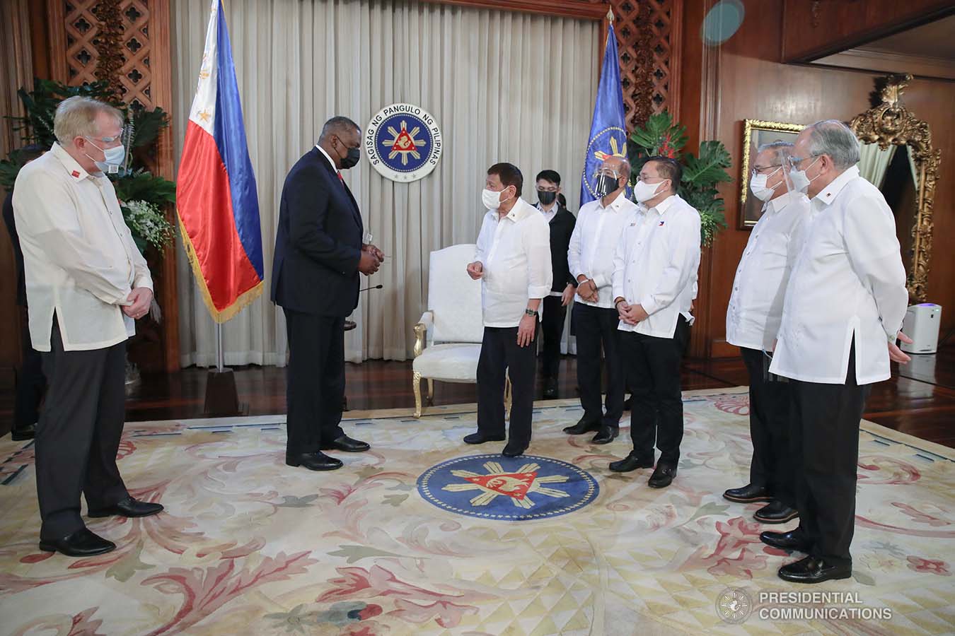President Rodrigo Roa Duterte interacts with US Secretary of Defense Lloyd Austin III during a courtesy call on the President at the Malacañang Palace on July 29, 2021. ROBINSON NIÑAL/ PRESIDENTIAL PHOTO