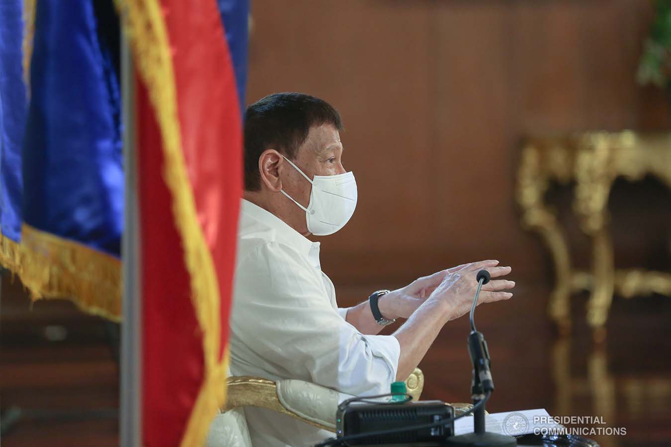 President Rodrigo Roa Duterte discusses matters with US Secretary of Defense Lloyd Austin III during a courtesy call on the President at the Malacañang Palace on July 29, 2021. ROBINSON NIÑAL/ PRESIDENTIAL PHOTO