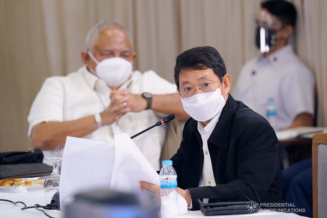 Interior and Local Government Secretary Eduardo Año gives an update to President Rodrigo Roa Duterte during a meeting with the Inter-Agency Task Force on the Emerging Infectious Diseases (IATF-EID) core members at the Arcadia Active Lifestyle Center in Matina, Davao City on September 22, 2021. ROEMARI LISMONERO/ PRESIDENTIAL PHOTO