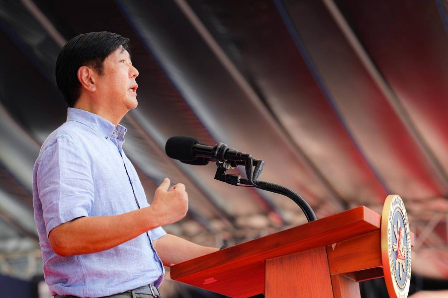 Nakiisa si Pangulong Ferdinand R. Marcos Jr. sa paggunita ng ika-9 na taong komemorasyon ng Super Typhoon Yolanda sa Leyte kahapon, Nobyembre 8. Sa kanyang mensahe, binati ni PBBM ang tibay ng mga Taclobanon na naghihilom pa rin mula sa trahedya at ipinarating ang pag-asang patuloy na aahon ang lungsod at ang buong bansa mula sa epekto ng mga matinding kalamidad.