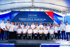 Pinagtibay ni Pangulong Ferdinand R. Marcos Jr. ang pangako ng kanyang administrasyon na pagbubutihin ang sistema ng transportasyon sa bansa at mas palalakasin pa ang proyektong "Build, Better, More" na ipinagpatuloy niya galing sa nakaraang administrasyon. Inihayag ito ng Pangulo sa kanyang pagdalo sa paglulunsad ng Metro Manila Subway Project Tunnel Boring Machine ngayong araw, ika-9 ng Enero sa Valenzuela City. Pinasalamatan din ni PBBM ang pamahalaan ng Japan at Japan International Cooperation Agency sa walang patid na pagtulong para maisakatuparan ang mga programang imprastruktura sa bansa. Sa paglulunsad ng tunnel boring machine, sisimulan na ang paggawa ng mga tunnel para sa kauna-unahang subway system sa bansa na inaasahang magseserbisyo sa 519,000 na pasahero araw-araw. Paiikliin din nito sa 35 na minuto ang biyahe mula Quezon City hanggang Ninoy Aquino International Airport (NAIA).