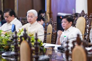 Nakipagpulong si Pangulong Ferdinand R. Marcos Jr. ngayong araw, Marso 2, sa ENDEC Development Corporation at Diode Ventures upang alamin ang estado ng planong Hyperscale Data Center Project sa Luzon. Ikinatuwa ng Pangulo ang mga pahayag at planong gagawin ng mga naturang kumpanya mula sa Estados Unidos lalo na't magiging bahagi ito ng digitalisasyon ng pamahalaan.