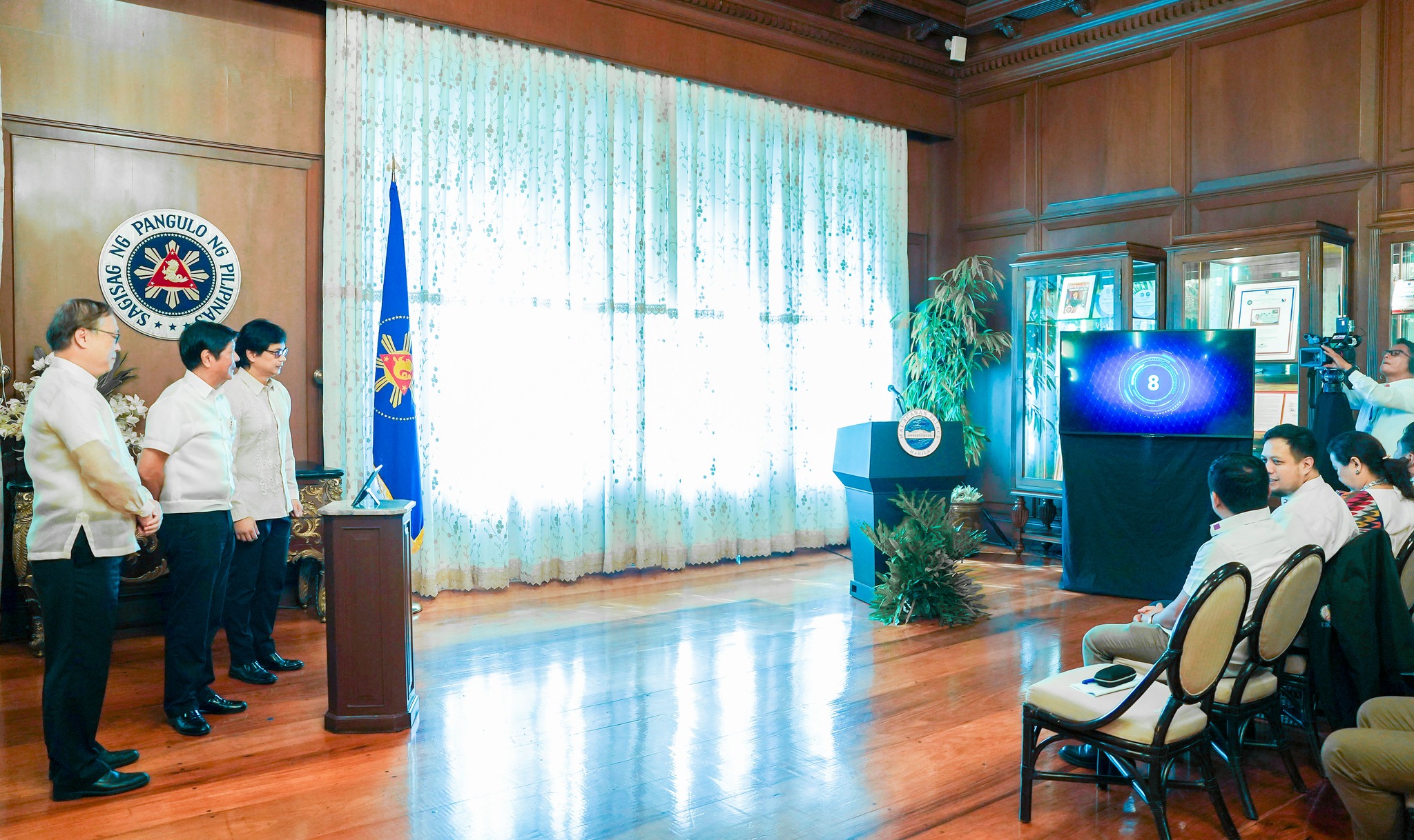 President Ferdinand R. Marcos Jr. called for stronger collaboration between government agencies to speed up the government’s digitalization efforts towards Philippine development.