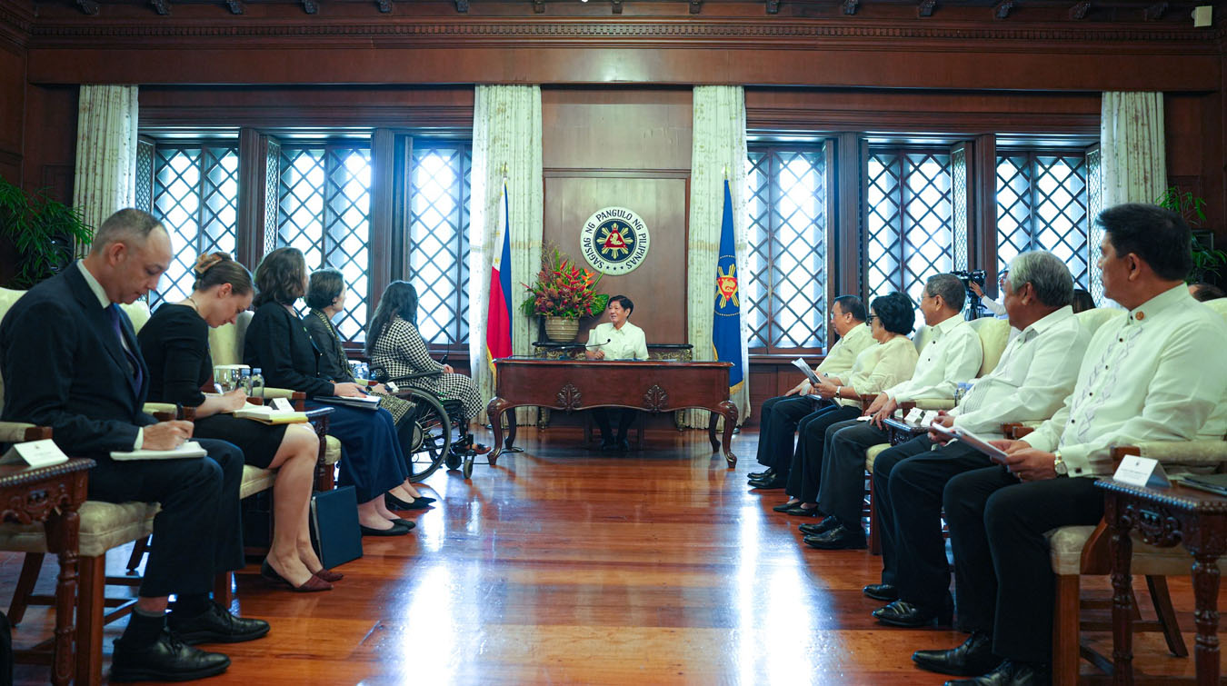 The Philippines and the United States can collaborate for the production of electronic vehicle batteries to meet the huge demand of the American market, US Senator Tammy Duckworth said on Tuesday.